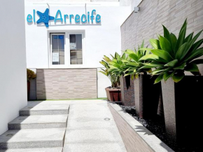 Отель Apartamentos El Arrecife  Кониль-Де-Ла-Фронтера